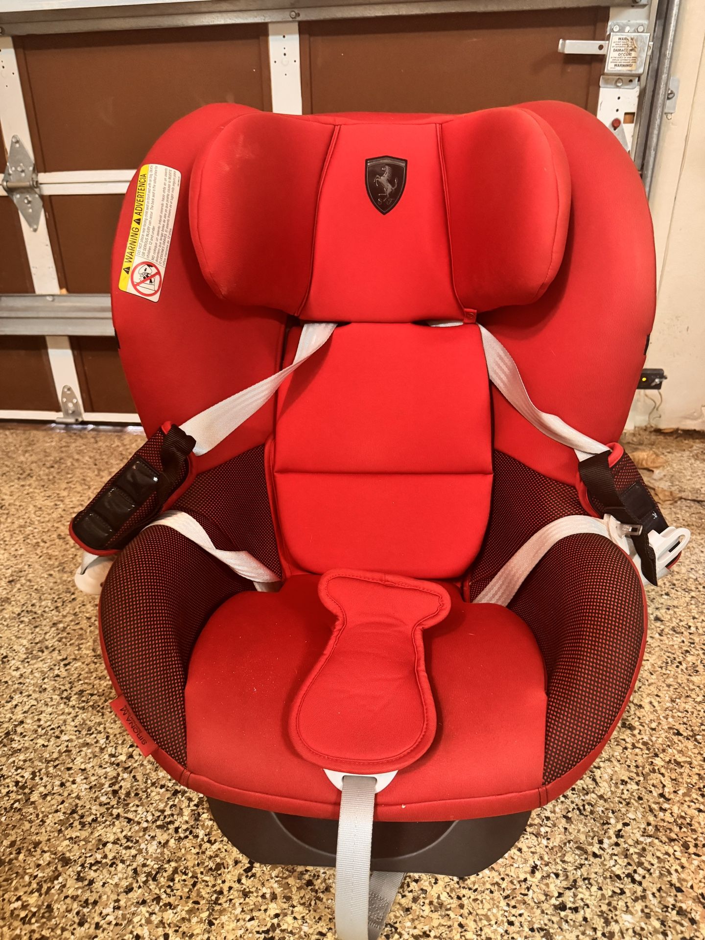 Car Seat Cyber SIRONA M, Red, Ferrari