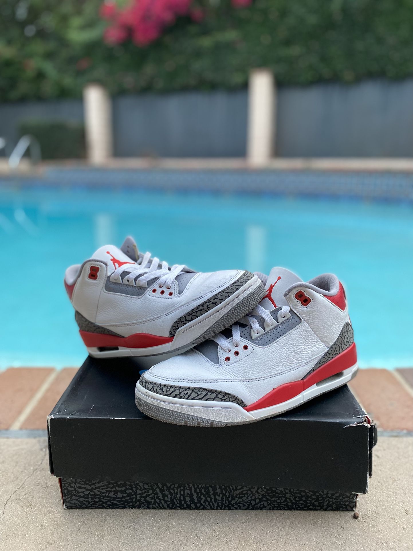 Jordan 3 Fire Red SIZE 9, 10