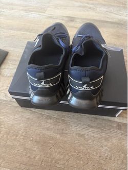 Náutica running shoes