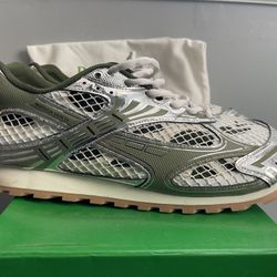 BV Sneakers Size 43 (US 10)