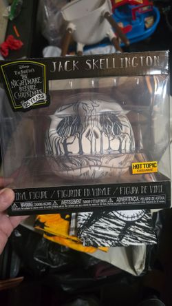Jack skellington nightmare before christmas funko head hot topic exclusive