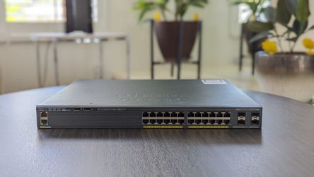 Cisco Catalyst Switch 24-port PoE+ WS-C2960X-24PS-L