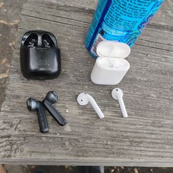 Air Pods Like New And Jvc Loud Works Good 
