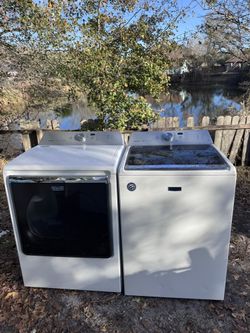 Large Matching Set Washer And Dryer