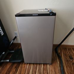 Small refrigerator