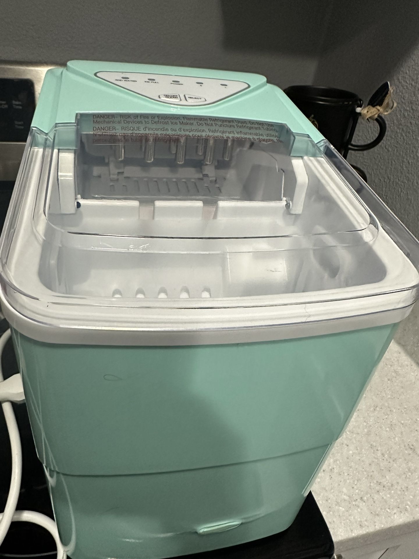 Ice Maker (TikTok)