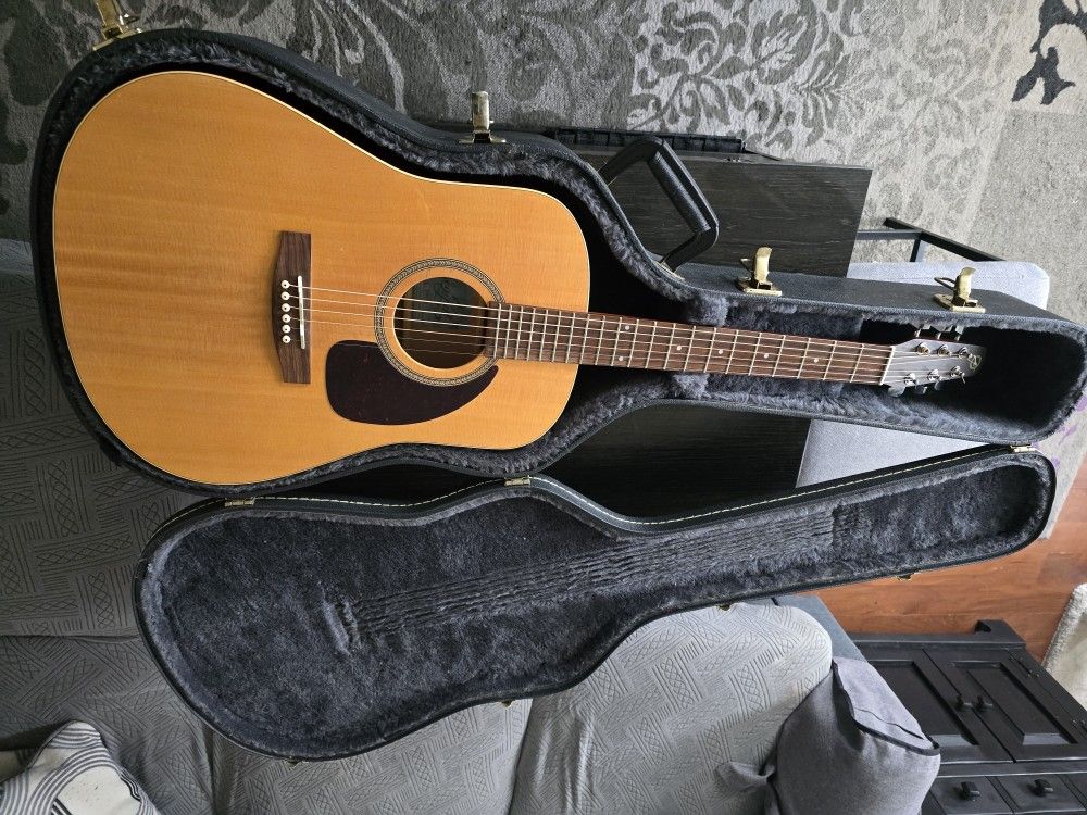 Seagull S6 + Spruce hand make Guitar W/ Hard Case