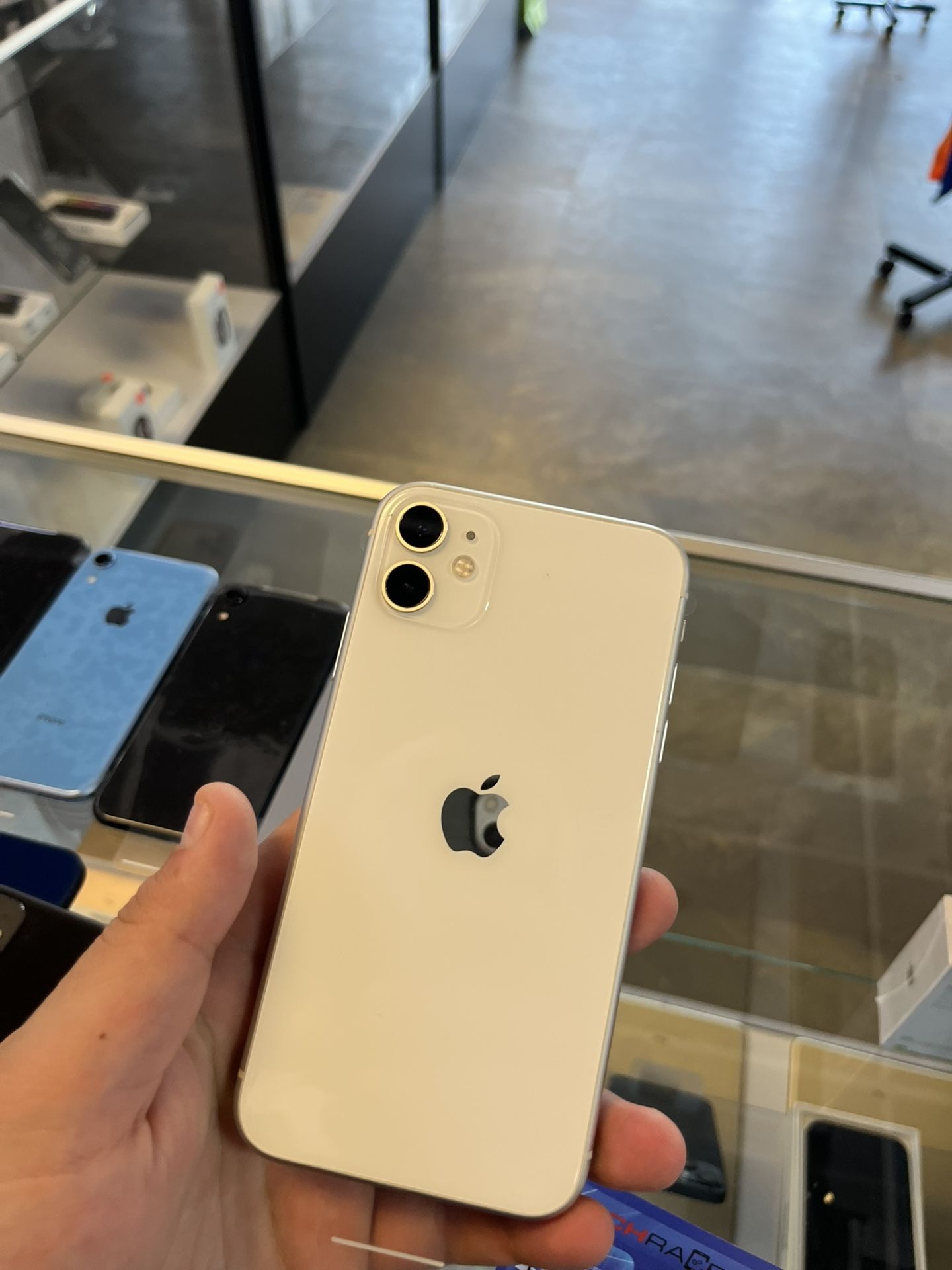 iPhone 11