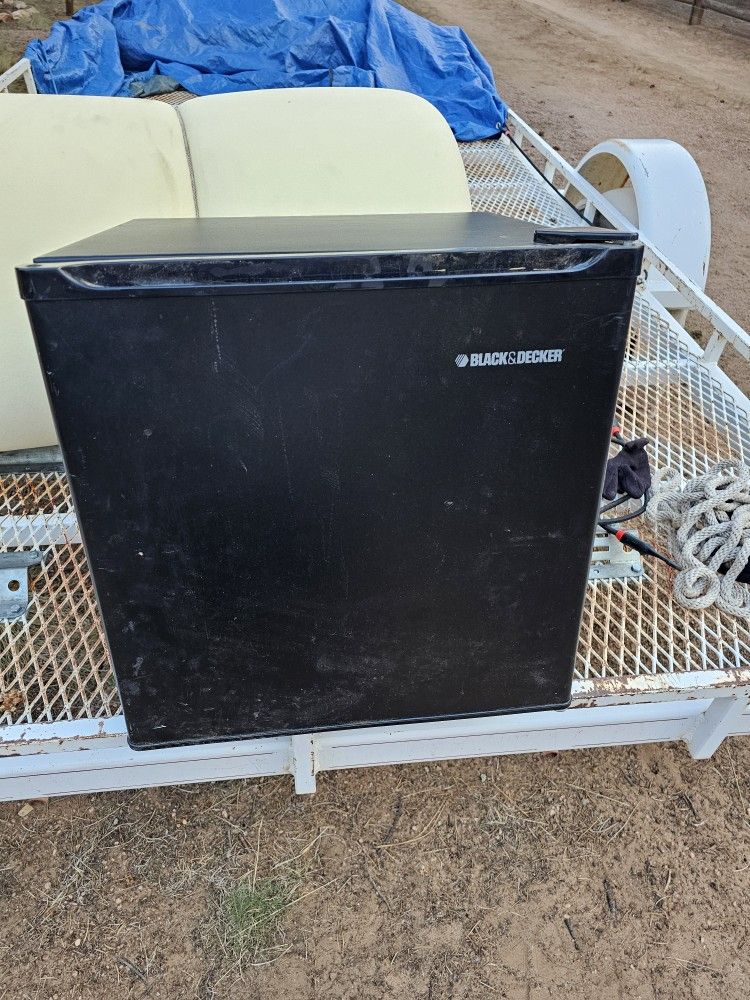 Mini Fridge