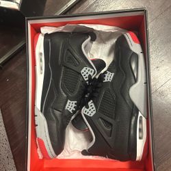Jordan 4 Bred 