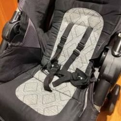 Graco stroller and infant car seat