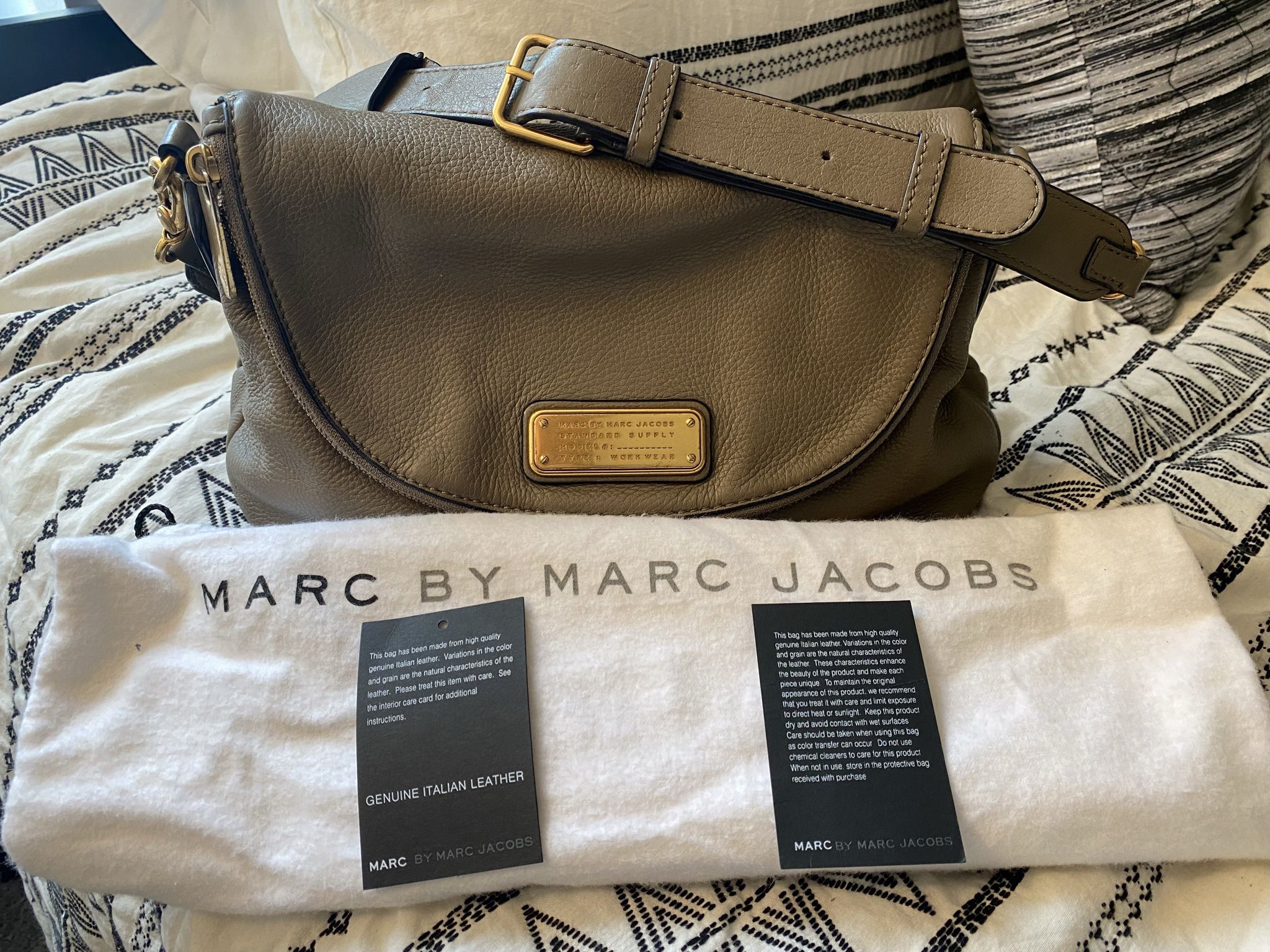 Marc Jacobs Natasha Crossbody Bag 
