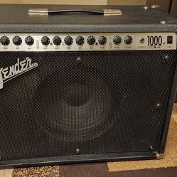 2 vintage guitar amplifiers