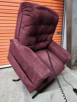 Burgandy Pride Lift Assist Recliner Chair FREE DELIVERY