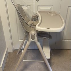 Adjustable High Chair!!!
