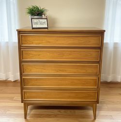 Mid Century Modern 5 Drawer Wood Dresser