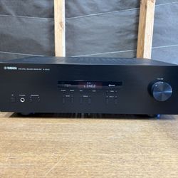 Yamaha Stereo Receiver 
