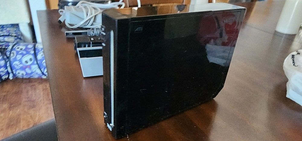 Black Nintendo Wii In Perfect Working Condition