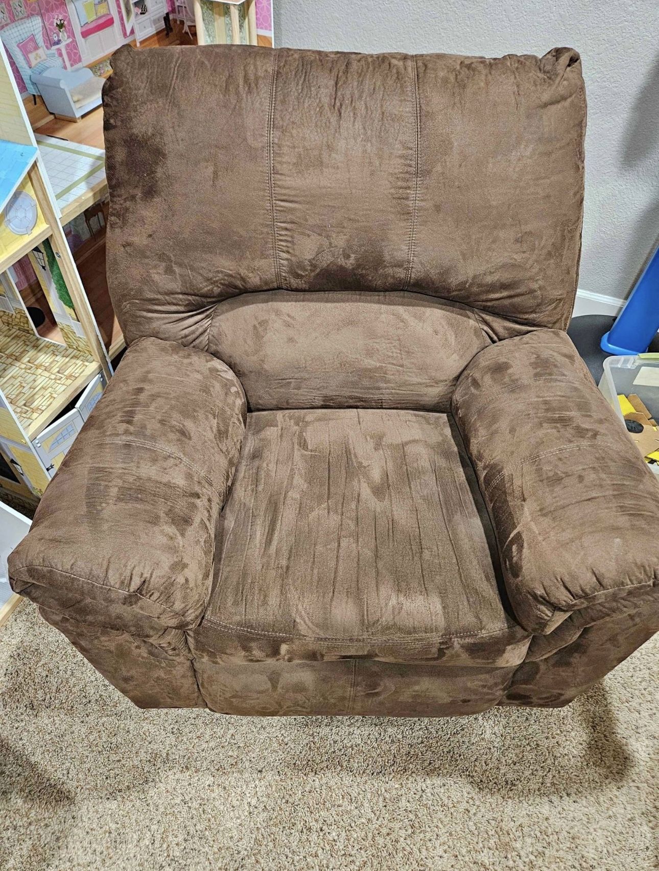 Brown Comfy Recliner