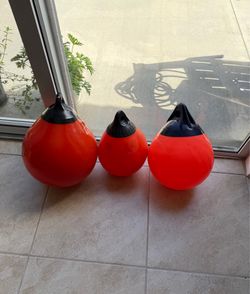 Fenders / Buoys - Marine/Boating/Markers