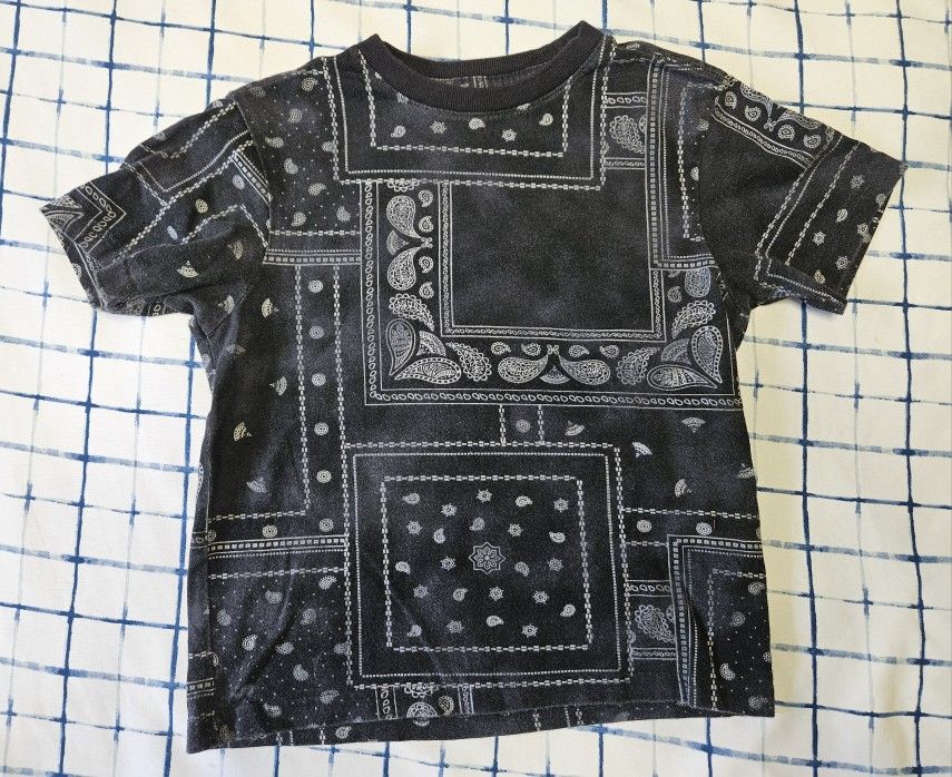 Toddler Paisley Tee- Size 4T/5T
