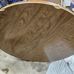 Free Round 4-Foot Table, Expandable To 6 Feet, And 6 Chairs