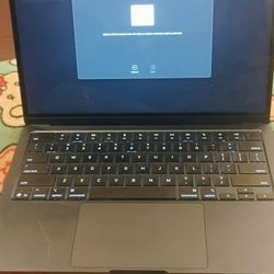 Macbook M4 13in 2025 Model