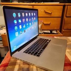 13 inch Apple Macbook Pro Laptop Computer With Intel Core 2 Duo Processor With Programs 