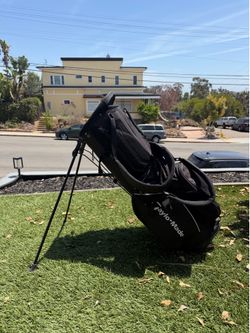 TaylorMade Golf Bag - Good Condition