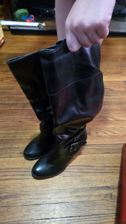 Boots Black  6.5 Price 20 Dollares
