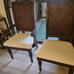 6 Dining Room Chairs 