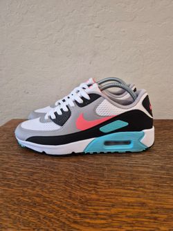 Nike Air Max 90 G Athletic Golf Shoes
Men's Size US 8