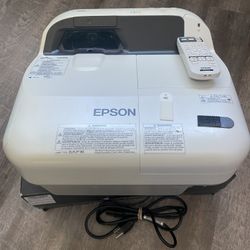 Epson Ultra Short-throw Projector 