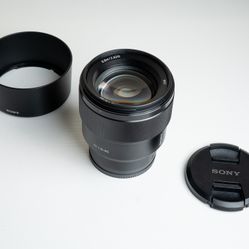 Sony FE 85mm f/1.8 Lens