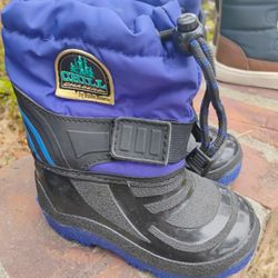 Snow Boots Sz 5t 