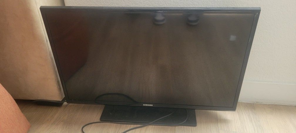 Samsung 32” Flat Screen TV – Great Condition