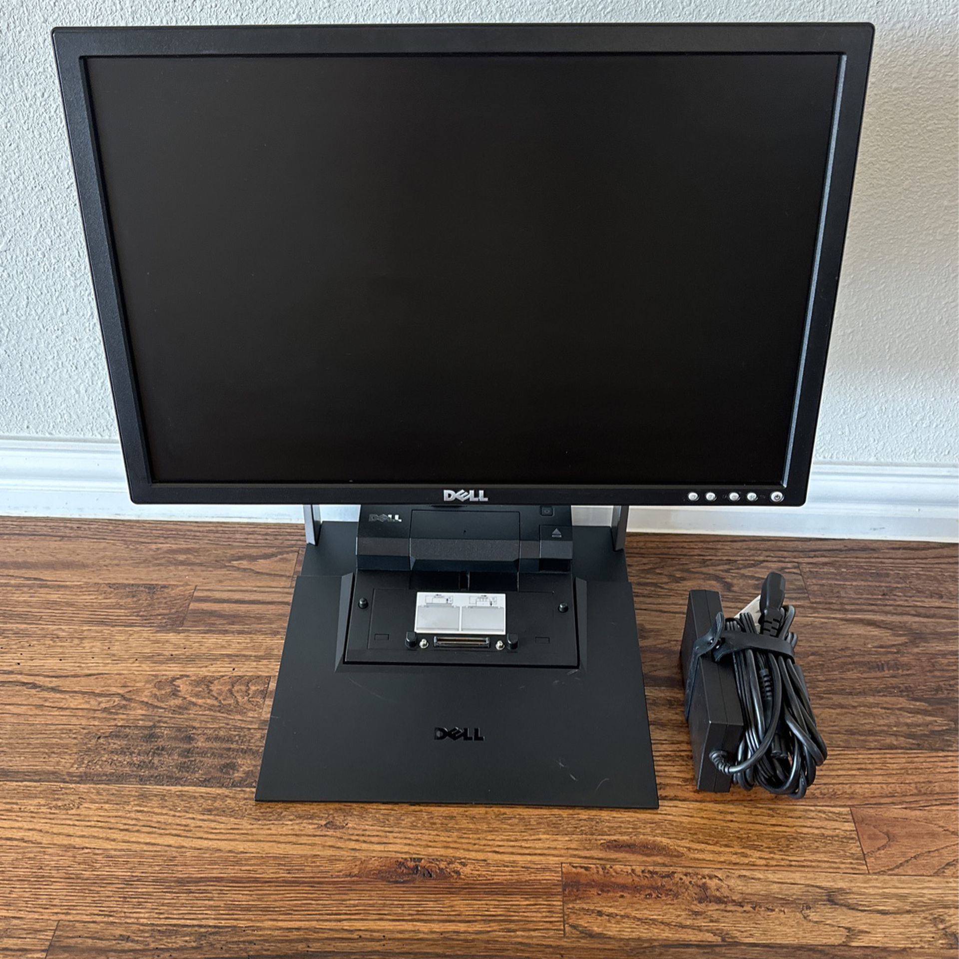 DELL E207WFPC LCD MONITOR W/ DOCK FOR BUSINESS GRADE LAPTOP & MULTIPLE DISPLAYS & CONNECTIONS