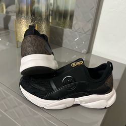 Tenis comprados em mk