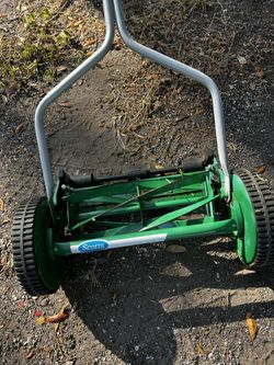 Push Mower Reel No Gas Man Powered Sun. Joe New Condition $55 Cash 