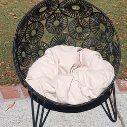 Wicker-Style Egg Chair Pet Bed With Cushion