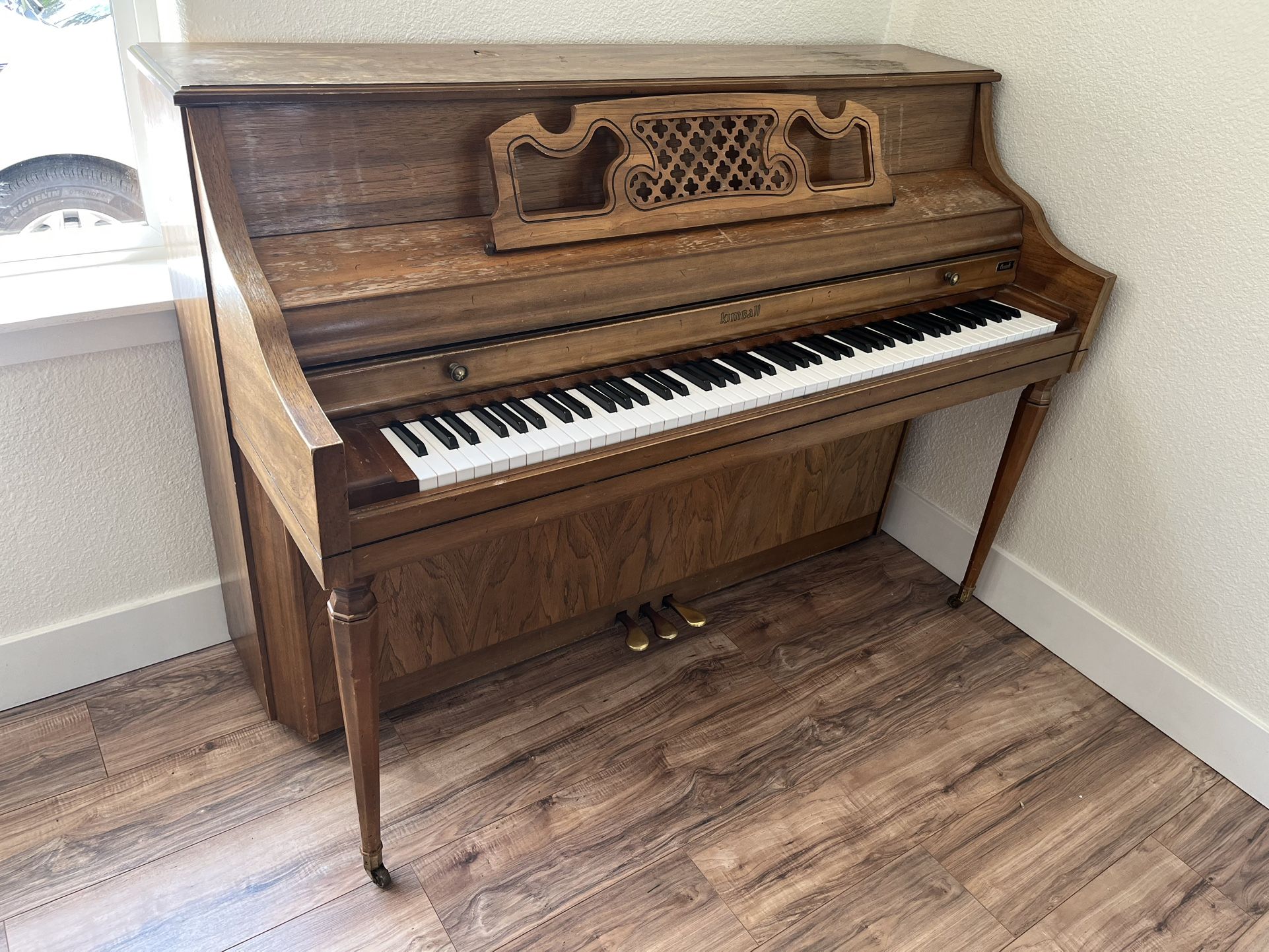 Kimball Upright Console Piano + Bench w/storage