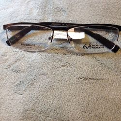 New Eyeglasses Frame
