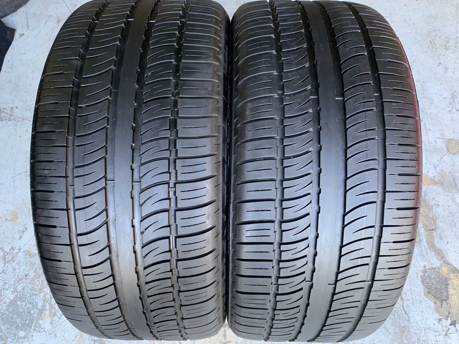 Two 295/40/22 Pirelli Scorpion Zero like new with 90-100% left rare hard to find DOT 2019