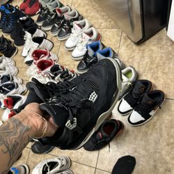 Jordan 4 Black Canvass 