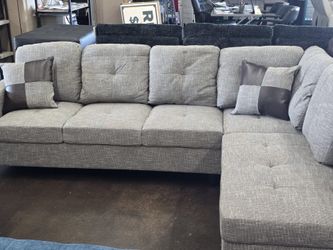 Gray Fabric Sectional with two accent pillows Special Deal 🔥