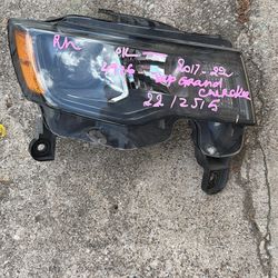2017-22 Jeep grand Cherokee right headlight