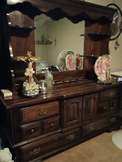 Dresser