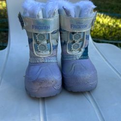 Snow Boots