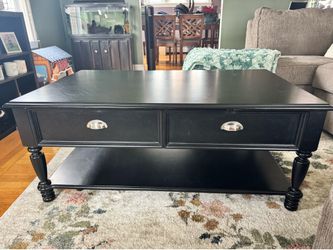Raymour & Flanagan Lift Top Coffee Table