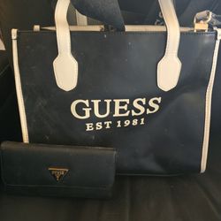 Guess Purse With Wallet 100% Leather